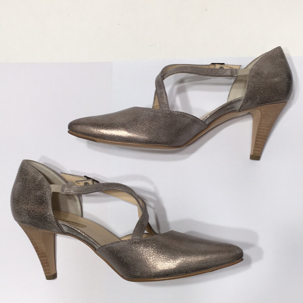 Pewter silver criss cross shoes Paul Green